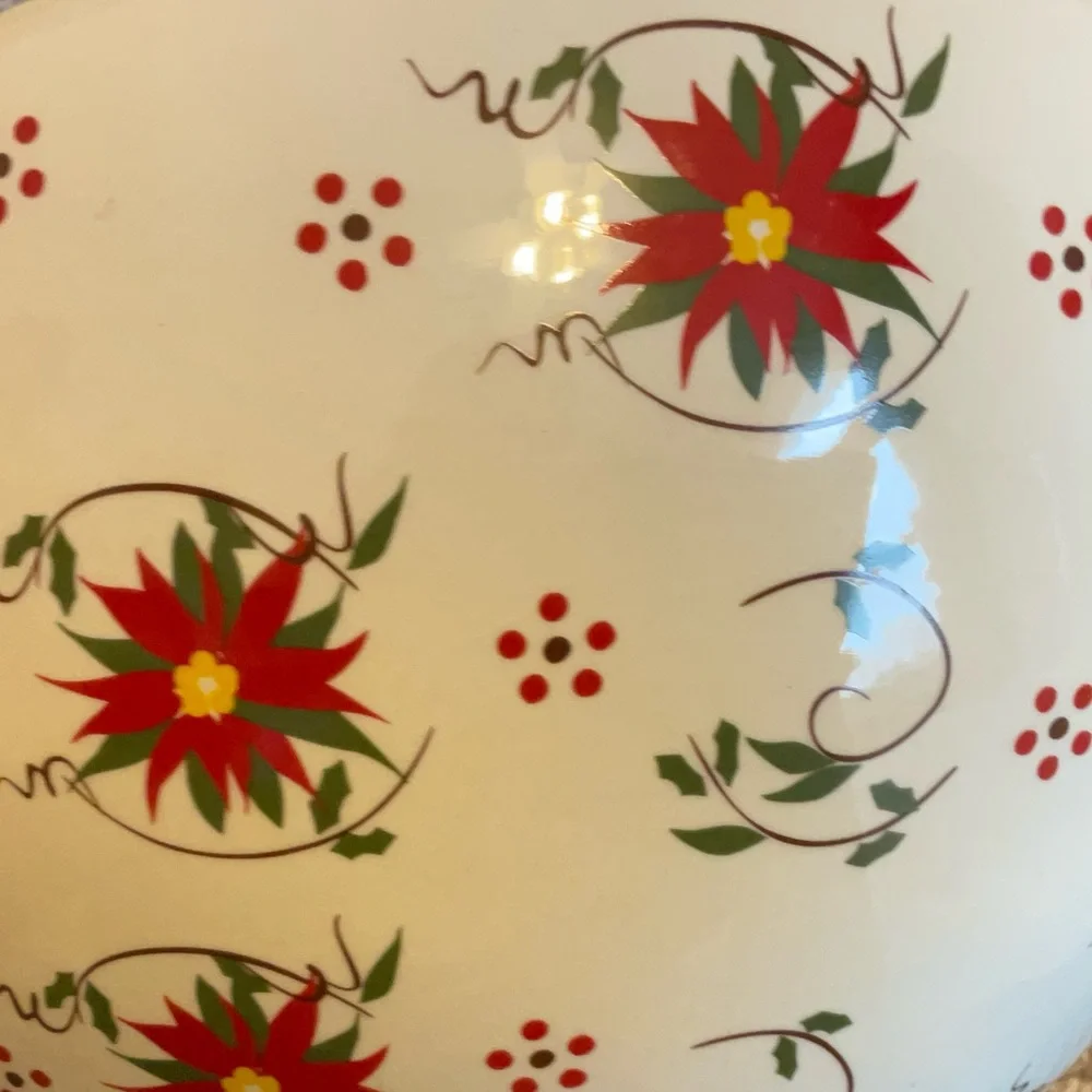 Temp-Tations 2 QT Asymmetrical Poinsettia Bowl with Cardinal and Ornaments